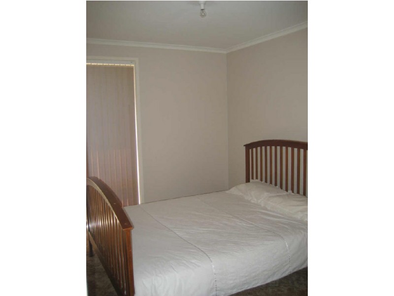 12 Clement Place, Macgregor ACT 2615