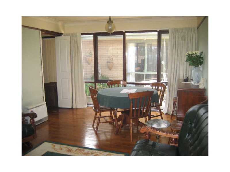 33 Garrad Court, Charnwood ACT 2615