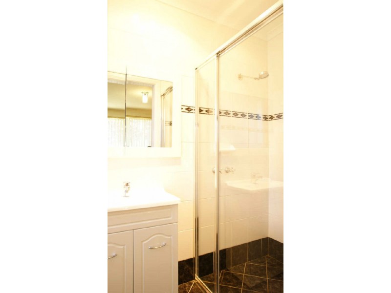 9 Greig Place, Macgregor ACT 2615