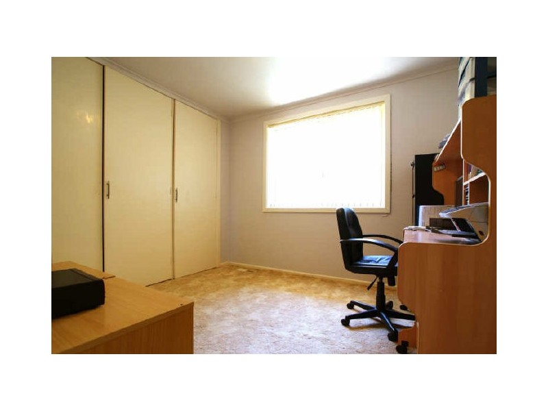 9 Greig Place, Macgregor ACT 2615