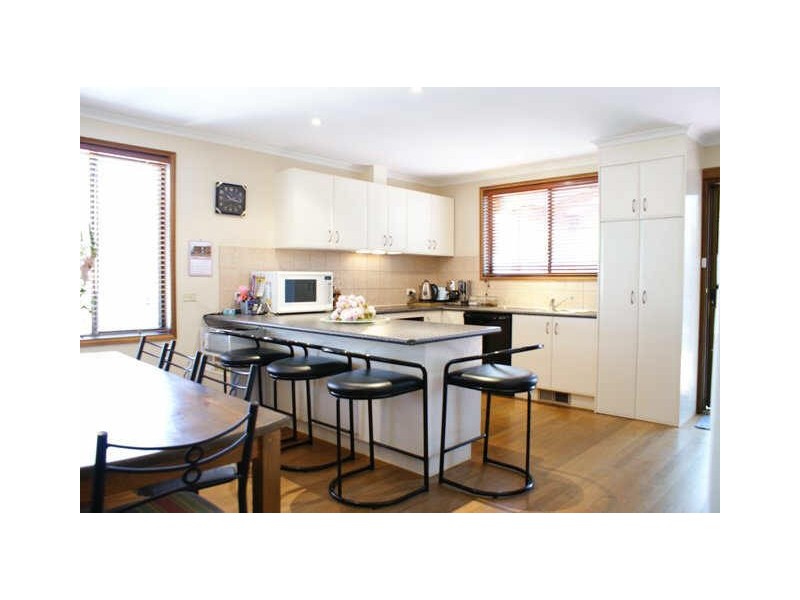 11 Kingham Place, Charnwood ACT 2615