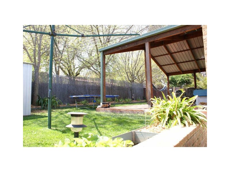 11 Kingham Place, Charnwood ACT 2615