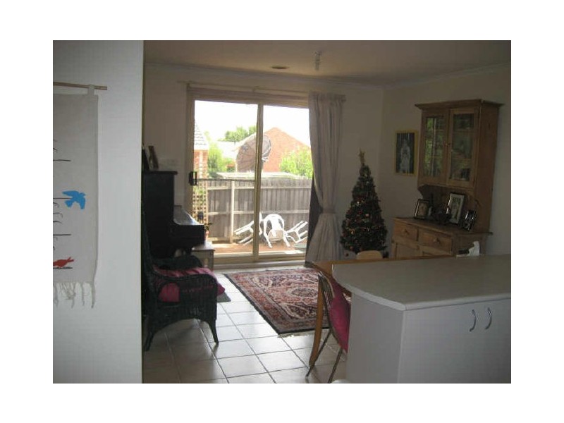 8/80 Britten Jones Drive, Holt ACT 2615