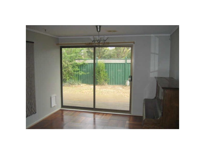 15 Geeves Court, Charnwood ACT 2615