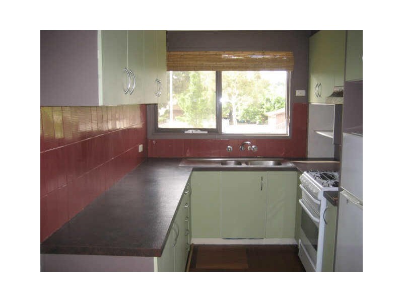 15 Geeves Court, Charnwood ACT 2615