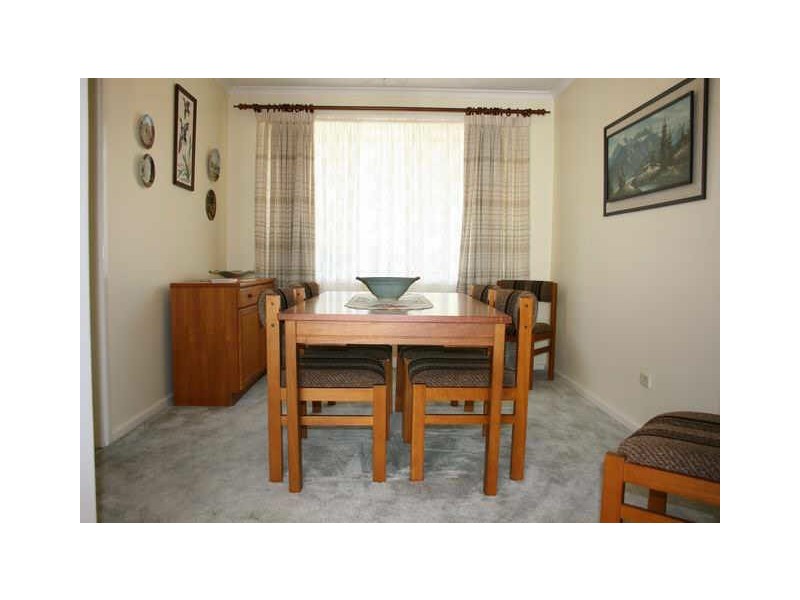 4 Clement Place, Macgregor ACT 2615