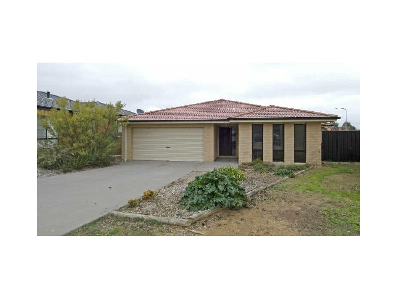 12 Lovely Close, Dunlop ACT 2615