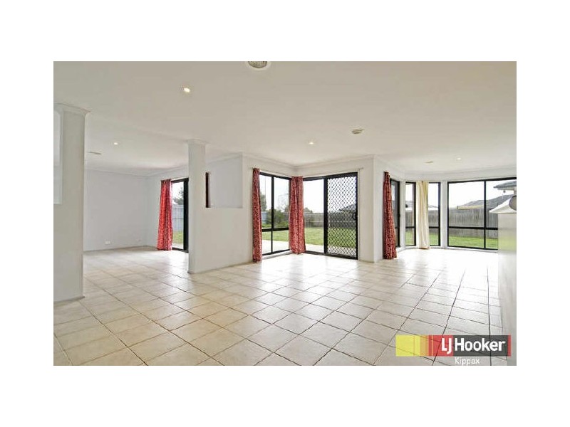 12 Lovely Close, Dunlop ACT 2615