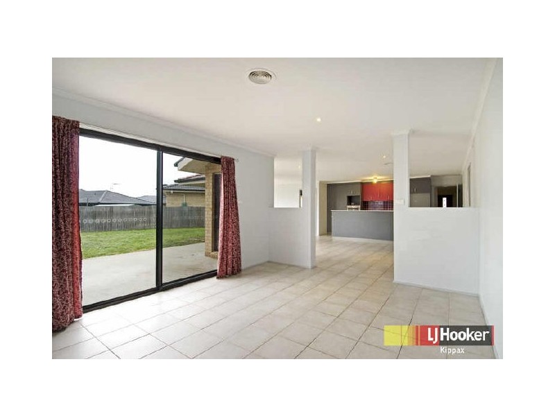 12 Lovely Close, Dunlop ACT 2615