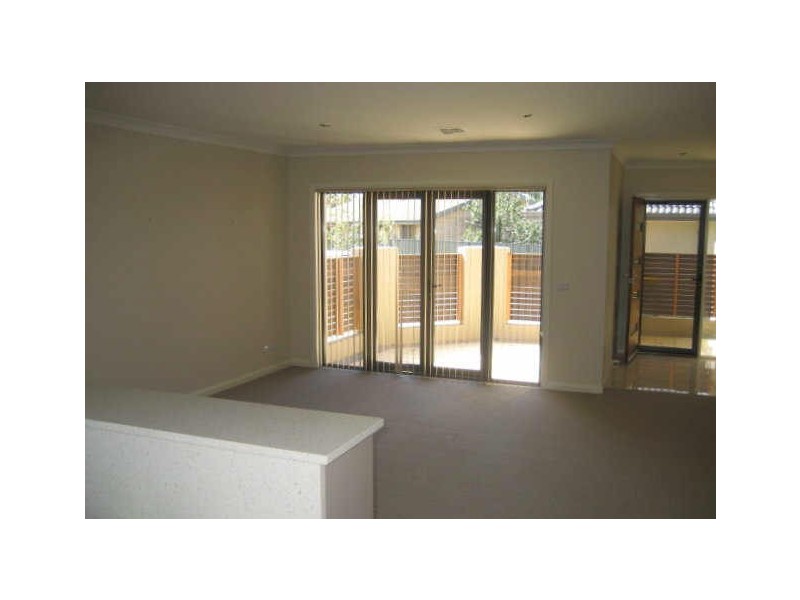 2/33 Lochbuy Street, Macquarie ACT 2614