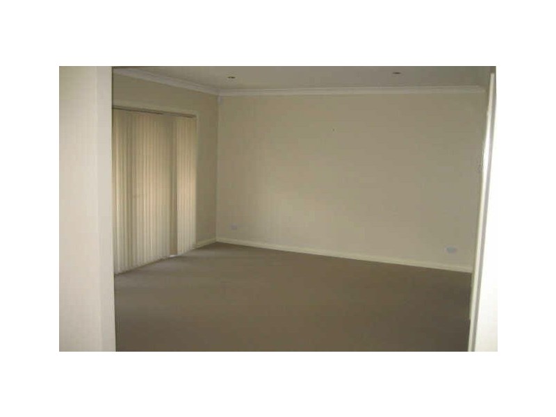 2/33 Lochbuy Street, Macquarie ACT 2614