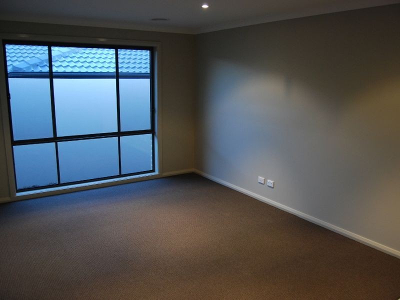 6 Eumarrah Street, Amaroo ACT 2914