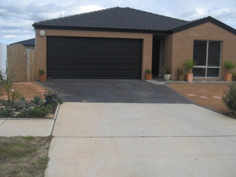 27 Waterworth Street, Dunlop ACT 2615