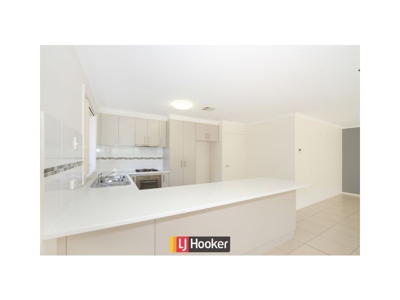 4 Outhwaite Street, Franklin ACT 2913