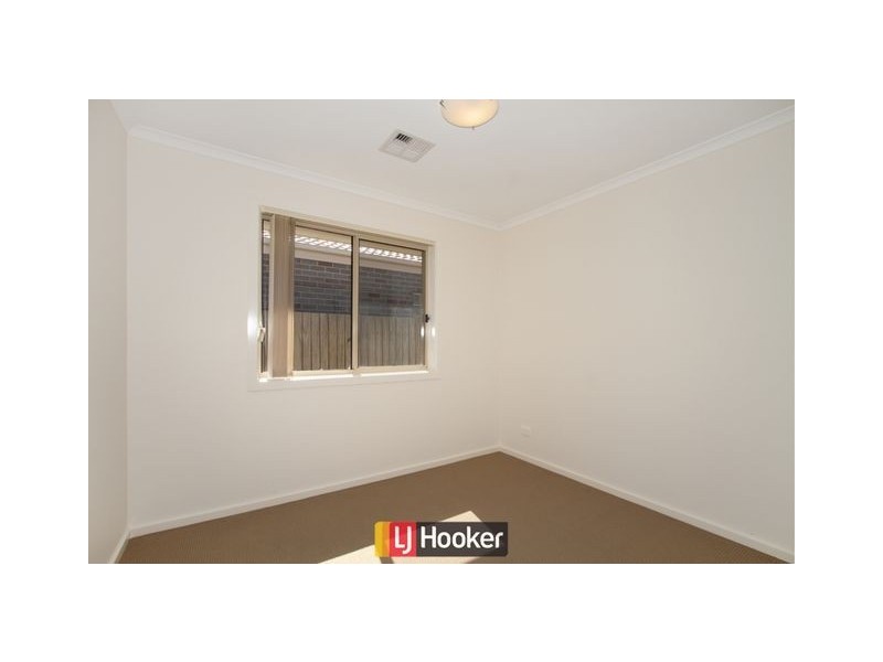 4 Outhwaite Street, Franklin ACT 2913