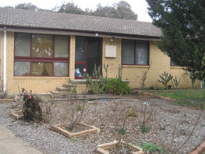 12 Landale Place, Charnwood ACT 2615