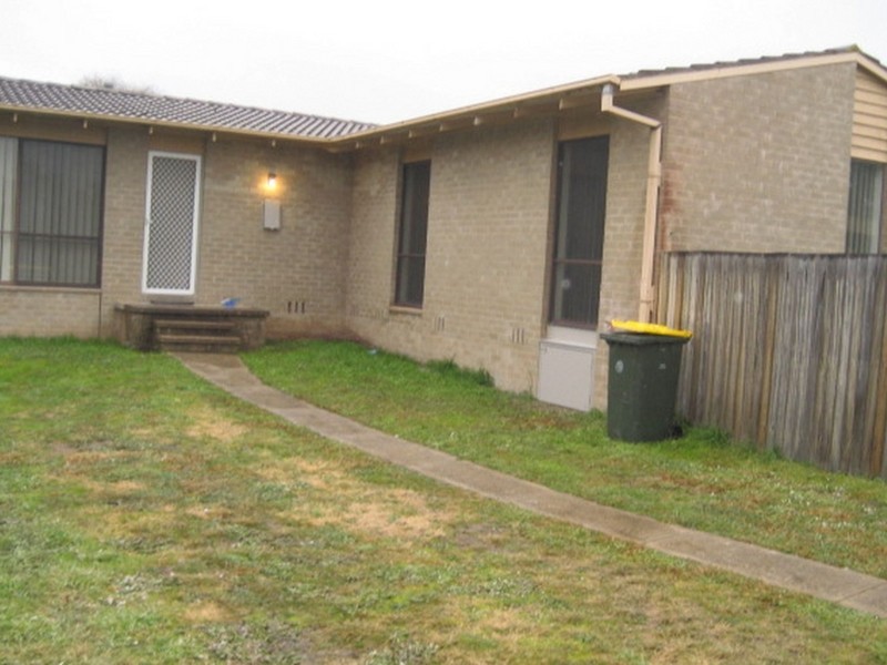 10 Kerr Place, Charnwood ACT 2615