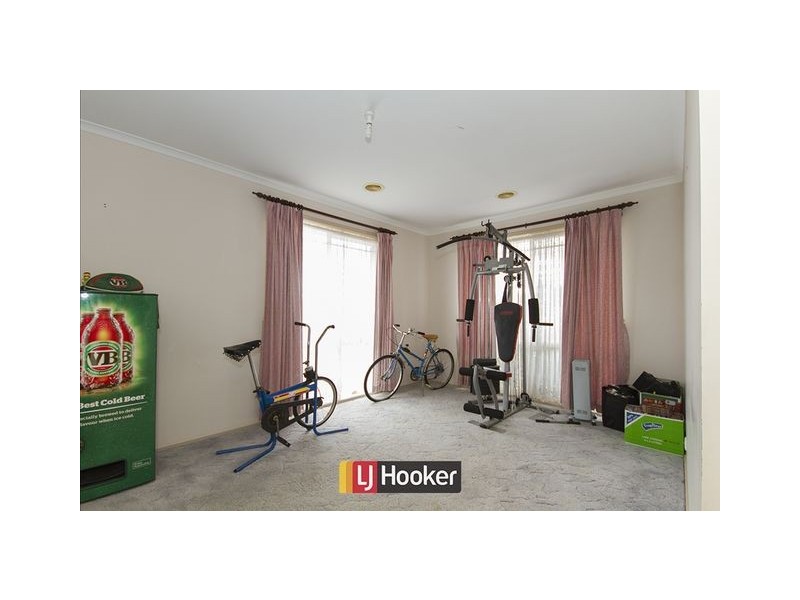 8 Loban Court, Ngunnawal ACT 2913