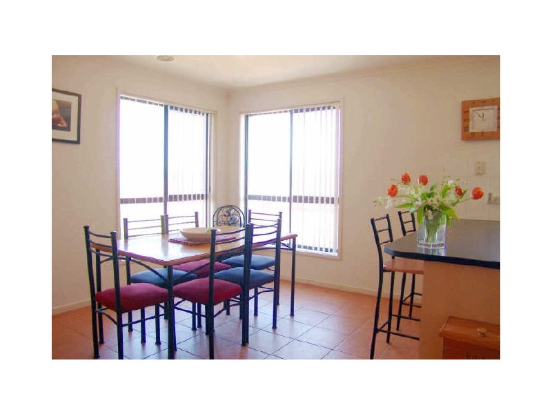 82 Hugh McKay Crescent, Dunlop ACT 2615
