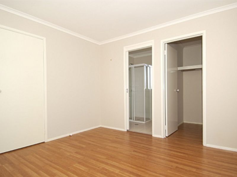 7 Leggo Place, Dunlop ACT 2615