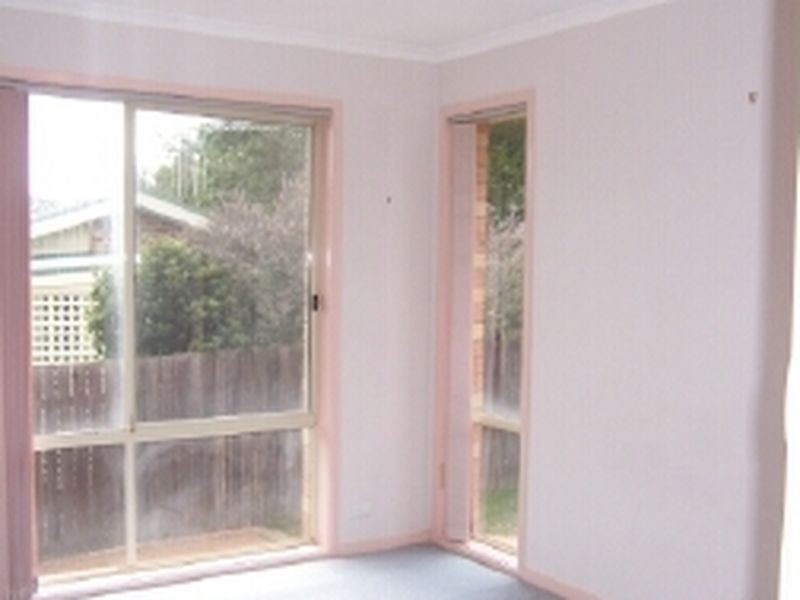 70 Britten Jones Drive, Holt ACT 2615