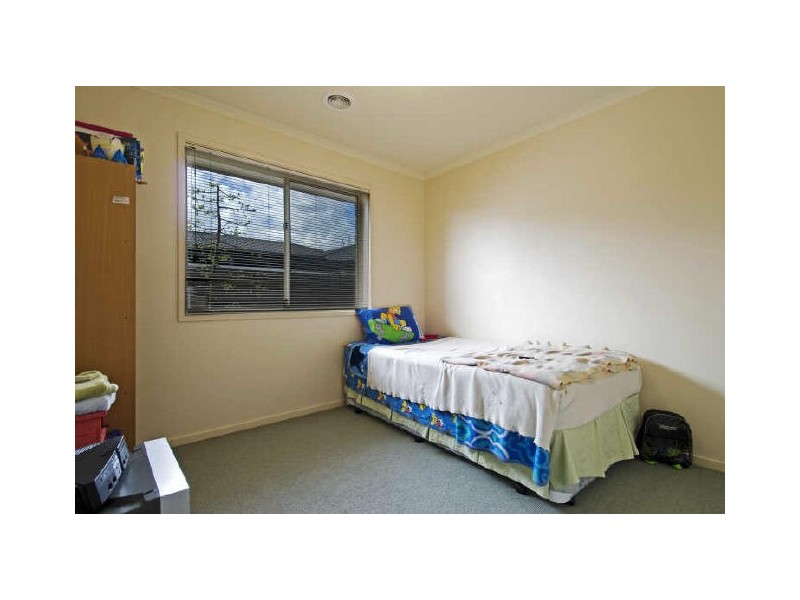 18 Ikara Close, Dunlop ACT 2615