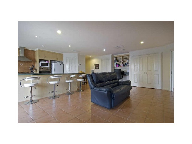 18 Ikara Close, Dunlop ACT 2615