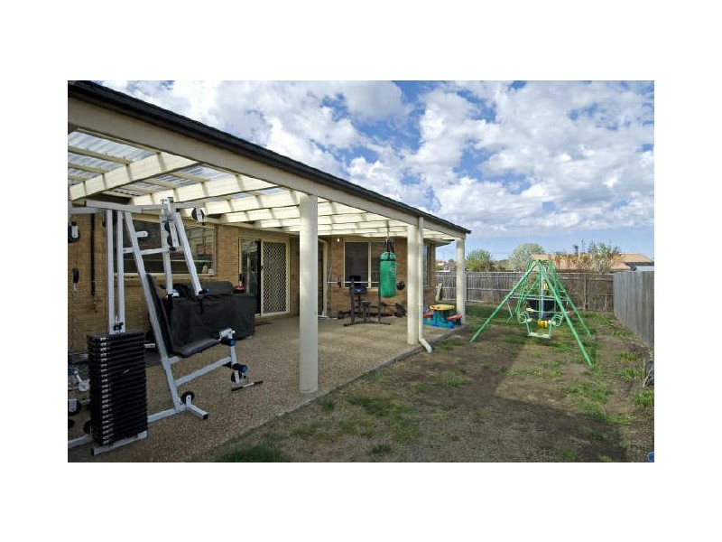 18 Ikara Close, Dunlop ACT 2615