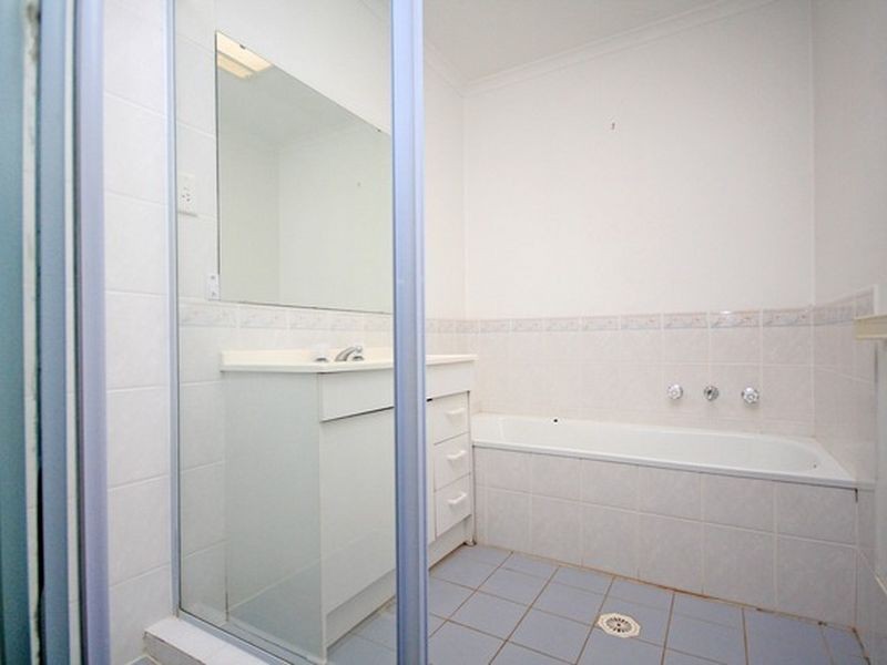 21 Thornhill Crescent, Dunlop ACT 2615