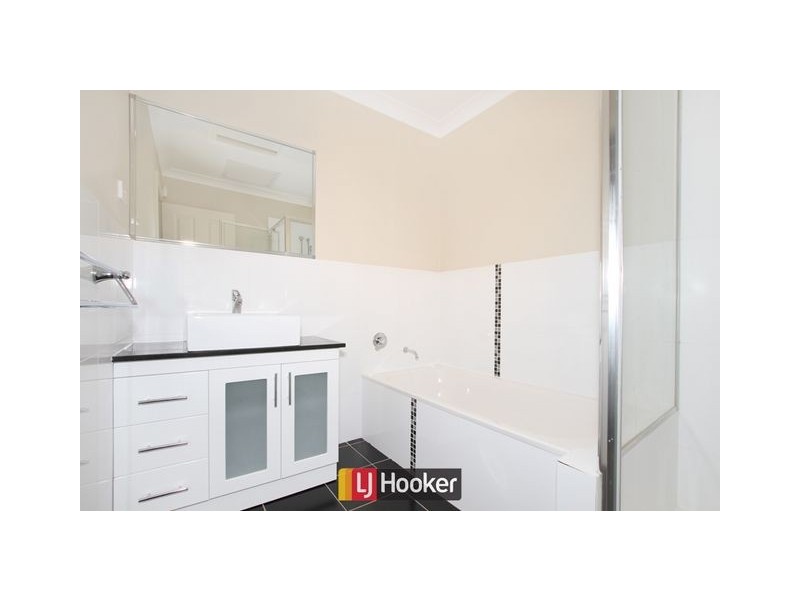 6 Wombeyan Street, Harrison ACT 2914