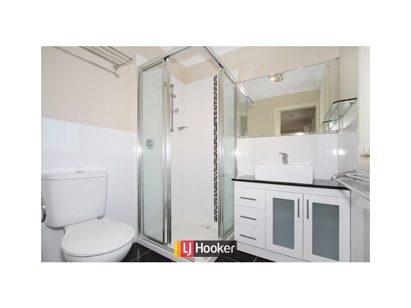 6 Wombeyan Street, Harrison ACT 2914