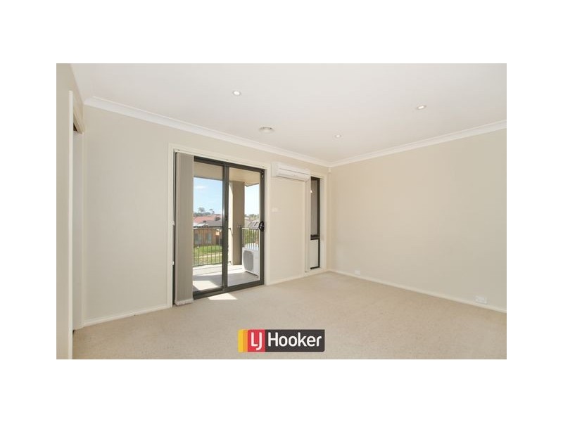 6 Wombeyan Street, Harrison ACT 2914