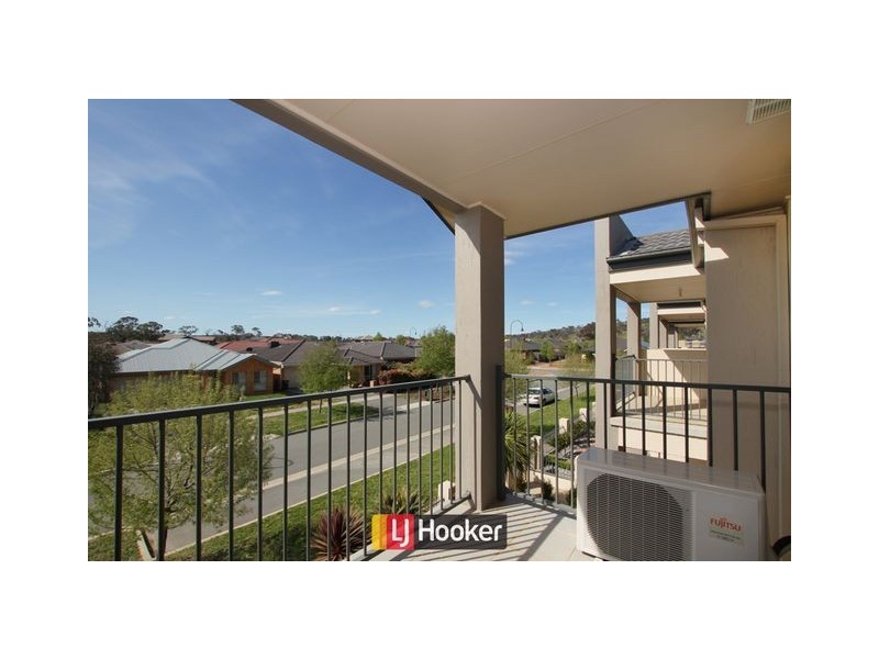 6 Wombeyan Street, Harrison ACT 2914