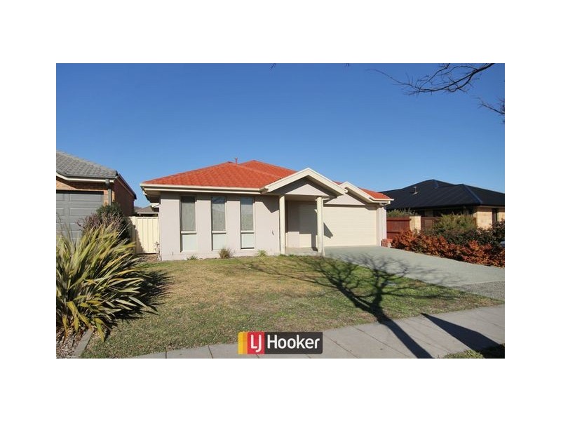 27 Howmans Street, Harrison ACT 2914