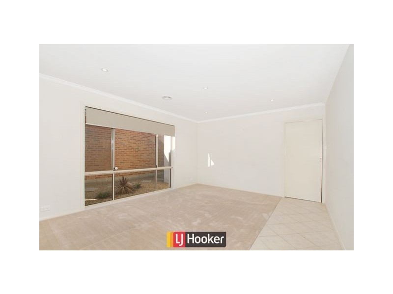 27 Howmans Street, Harrison ACT 2914