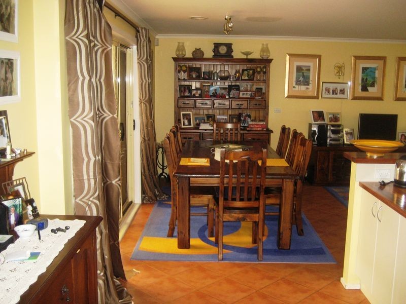 11 Mulvany Place, Latham ACT 2615