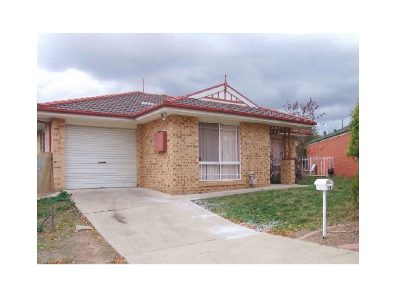 13 Elyard Place, Dunlop ACT 2615