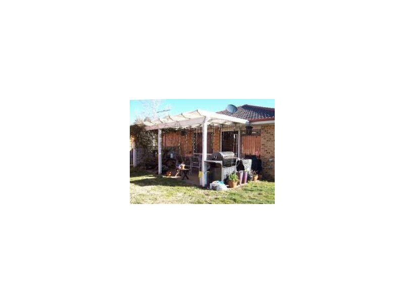 13 Elyard Place, Dunlop ACT 2615