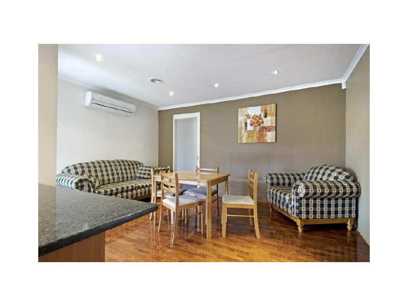 7 Dunnett Street, Dunlop ACT 2615