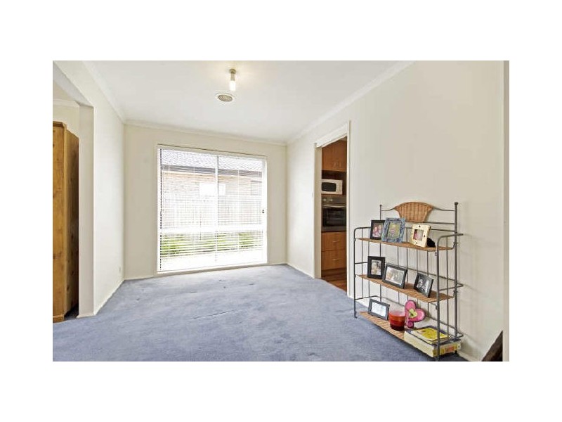 7 Dunnett Street, Dunlop ACT 2615