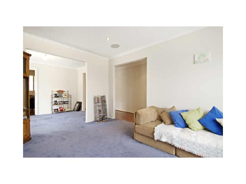 7 Dunnett Street, Dunlop ACT 2615