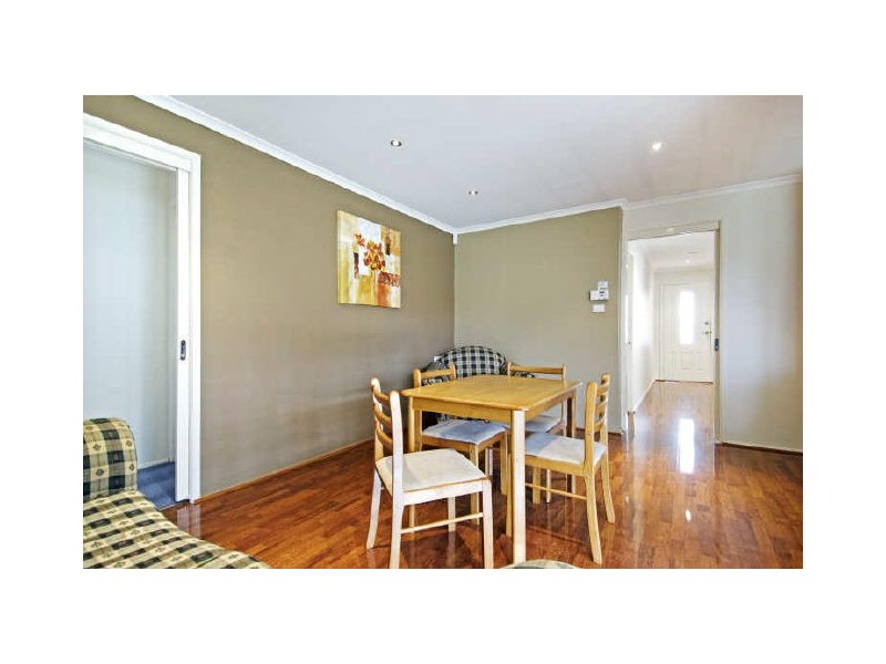 7 Dunnett Street, Dunlop ACT 2615
