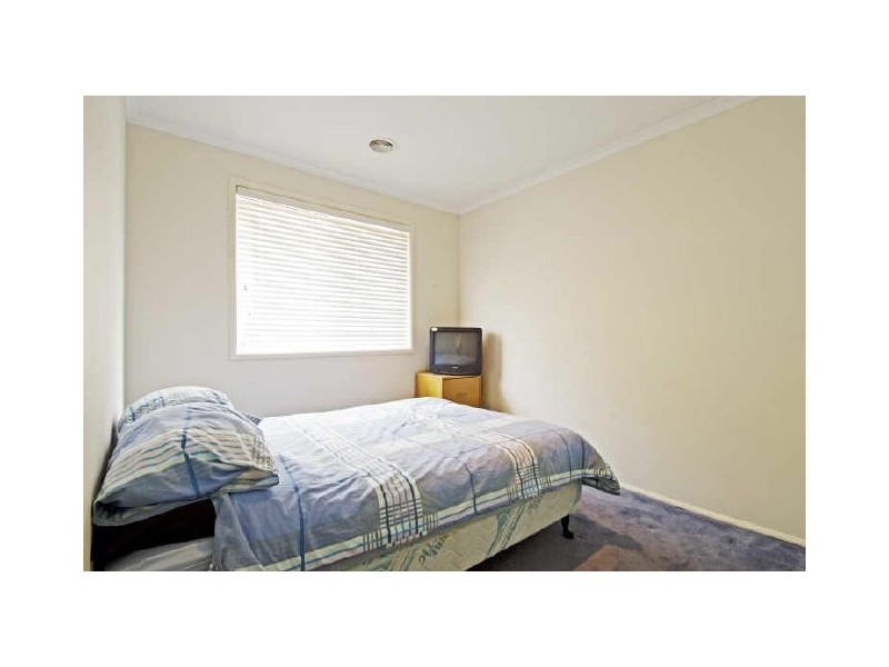 7 Dunnett Street, Dunlop ACT 2615