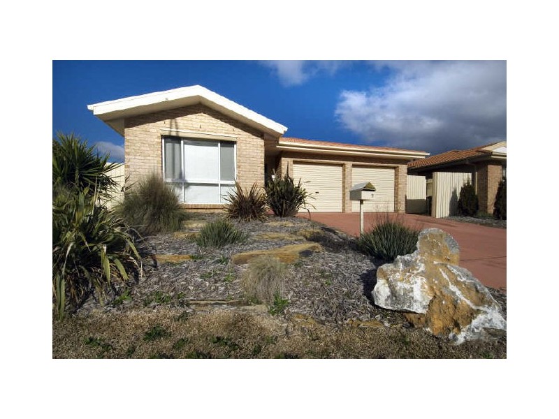 7 Dunnett Street, Dunlop ACT 2615