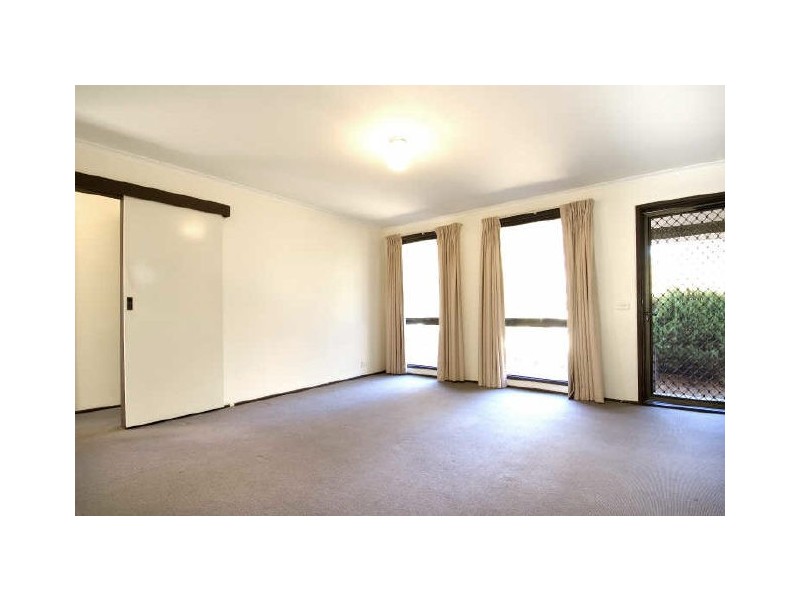 20 Moorehead Place, Latham ACT 2615