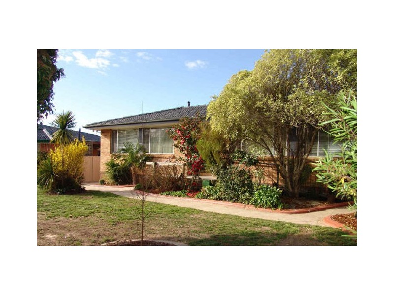 15 McCabe Crescent, Holt ACT 2615