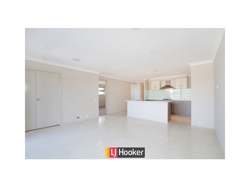 4 Sax Place, Macgregor ACT 2615