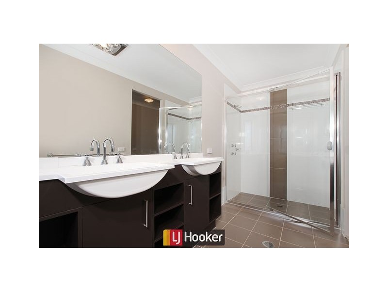 4 Sax Place, Macgregor ACT 2615
