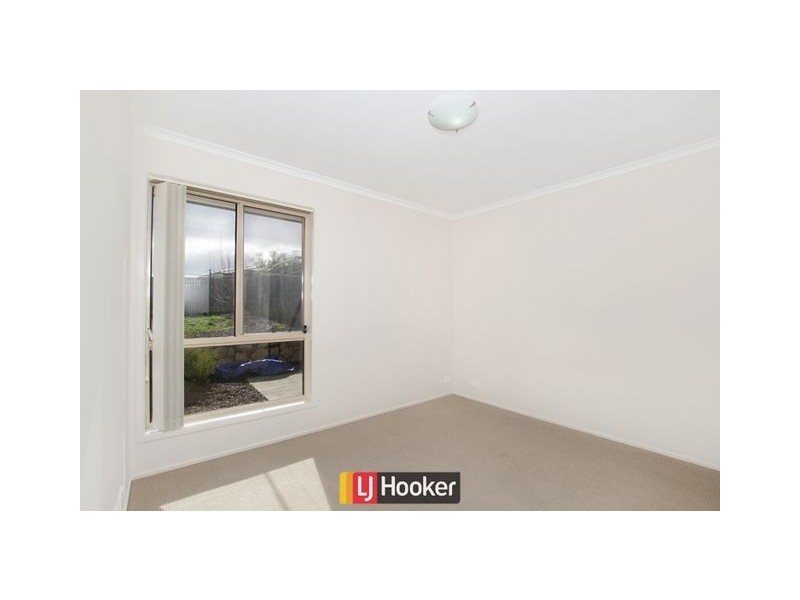 12 Hazelton Street, Macgregor ACT 2615