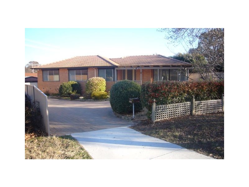 8 Clode Street, Macgregor ACT 2615